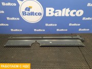 Накладка солнцезащитной шторки правая